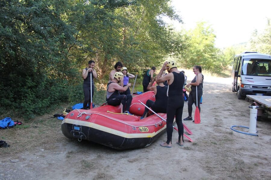 Salerno: rafting on the Sele River in Cilento - Equipment, transfers, and the details that save trouble