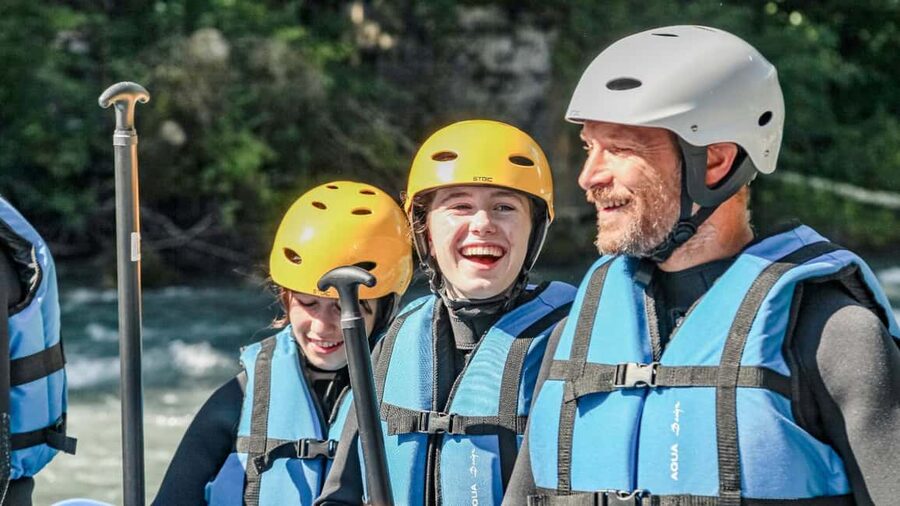 Samoëns: Whitewater Rafting Tour in the French Alps - The 15-minute van ride to the river