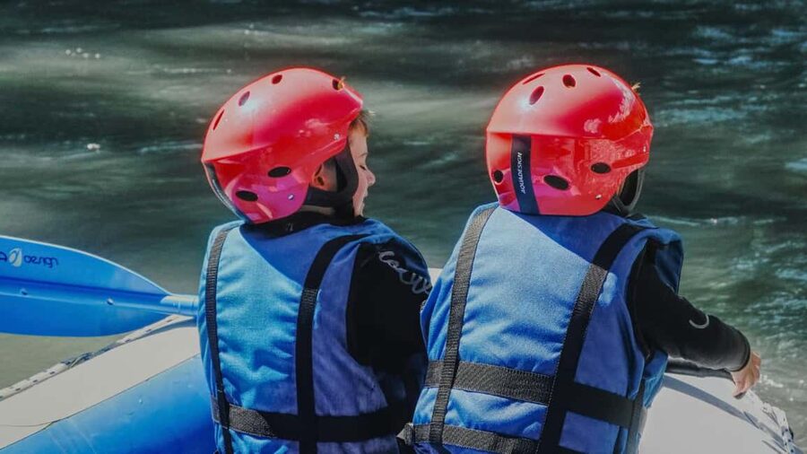 Samoëns: Whitewater Rafting Tour in the French Alps - Guides who keep the group at ease