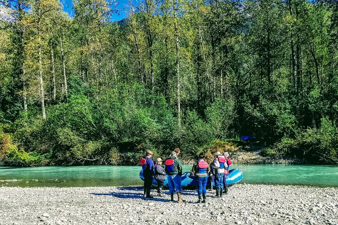 Skagway Shore Excursion: Scenic River Float Tour - A snack break beside the river