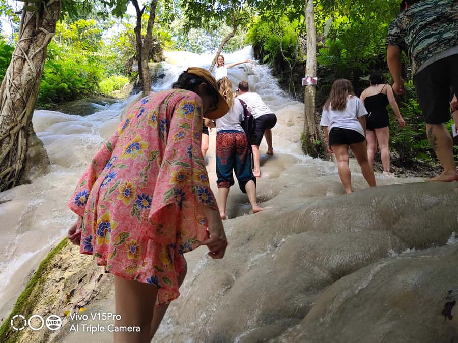 Sticky waterfalls- Elephants- Bamboo or White water rafting. - Should you book this Chiang Mai day trip?