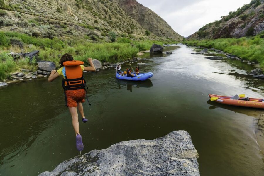 Taos: Rio Grande Racecourse Whitewater Adventure - What kind of rafting trip is this?