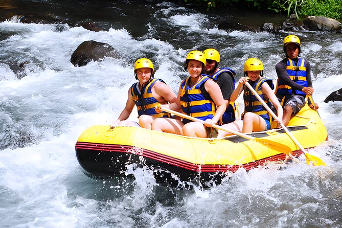 Telaga Waja Rafting Adventure: 3 Hours Rafting and All Inclusive - What to wear and bring