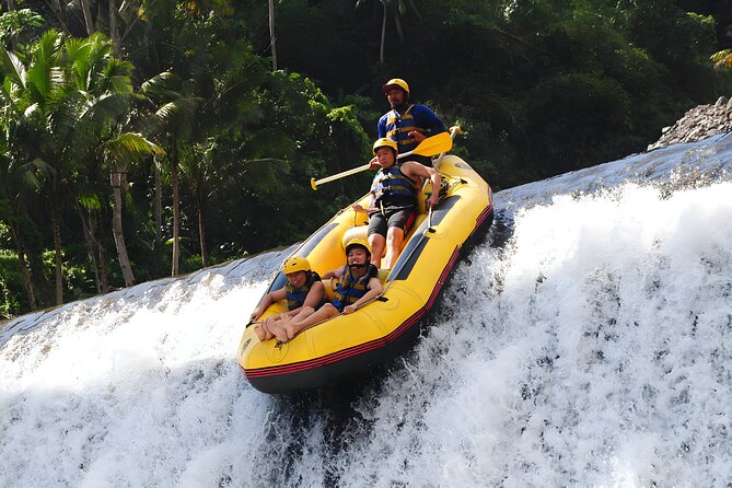 Telaga Waja White Water Rafting and Uluwatu Sunset Tour - Why the private car matters on this route