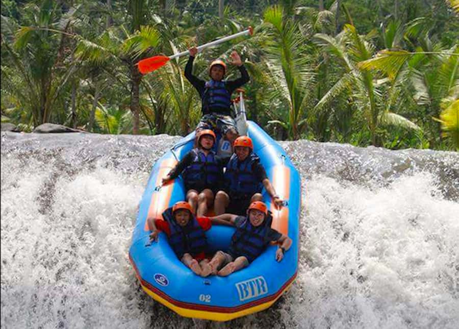 Telaga Waja: White Water Rafting with Lunch - The long ride from southern Bali matters
