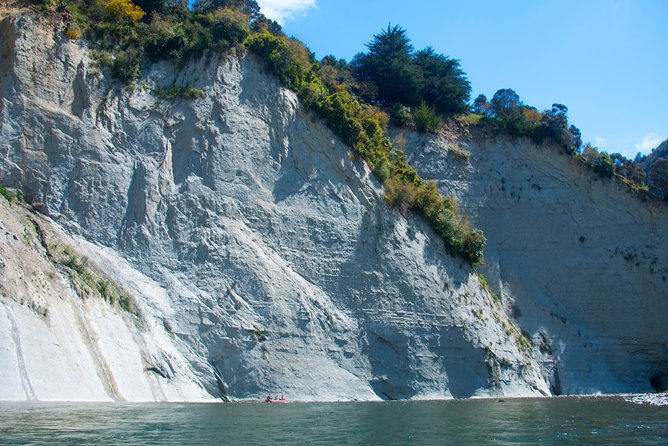 The Awesome Scenic Rafting Adventure - Full Day Rafting on the Rangitikei River - What the $145.83 price covers