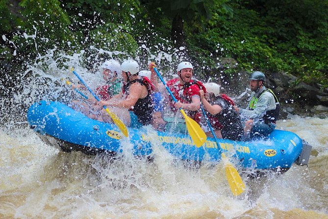 The Best Whitewater Rafting - Key points to know before you paddle