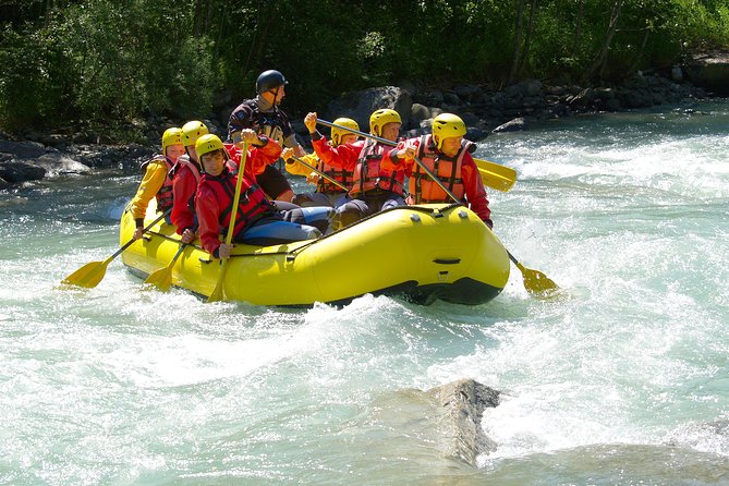 The cycling tour and Dunajec River Gorge rafting- private tour from Krakow - Two hours through the Dunajec River Gorge