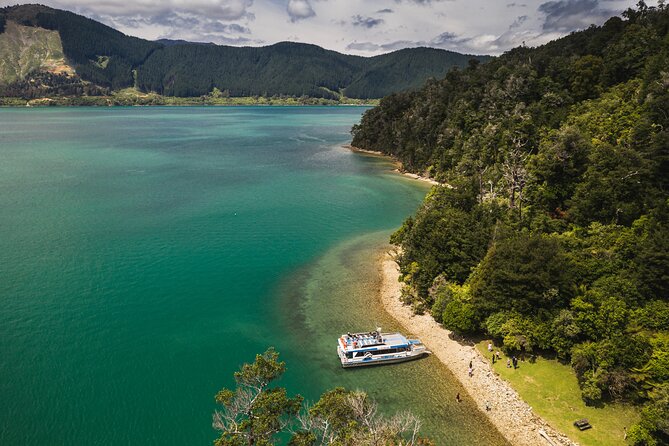 The Hobbit Barrel Run Rafting Tour on the Pelorus River - Finding the Desolation of Smaug locations