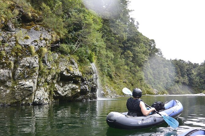 The Hobbit Barrel Run Rafting Tour on the Pelorus River - Hearing about milling and mining in the region