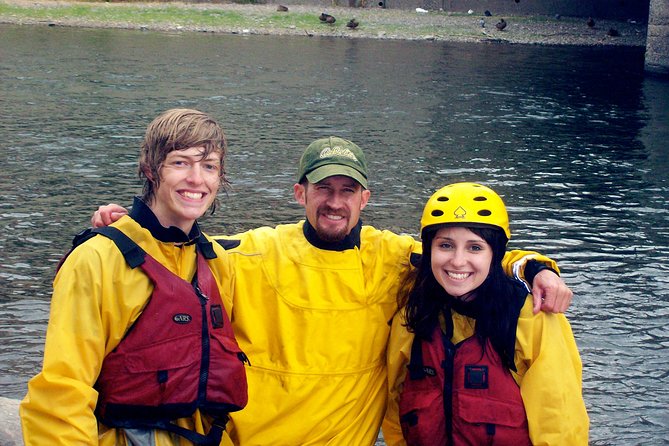 Truckee River Rafting or Kayaking Tours from Reno - Reno Water Park: getting onto the river