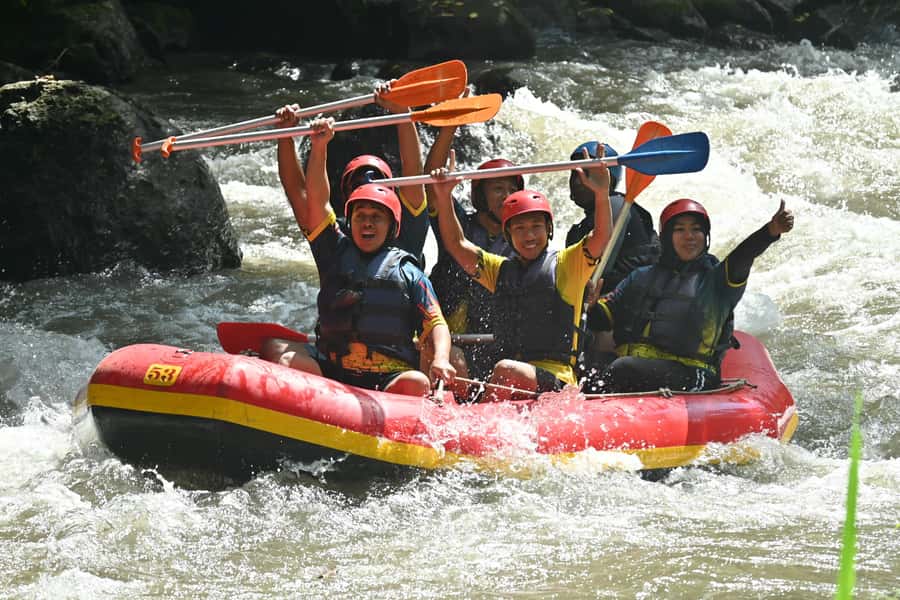Ubud: Ayung River Guided Rafting Adventure with Lunch - Weather, Clothing, and Booking Flexibility