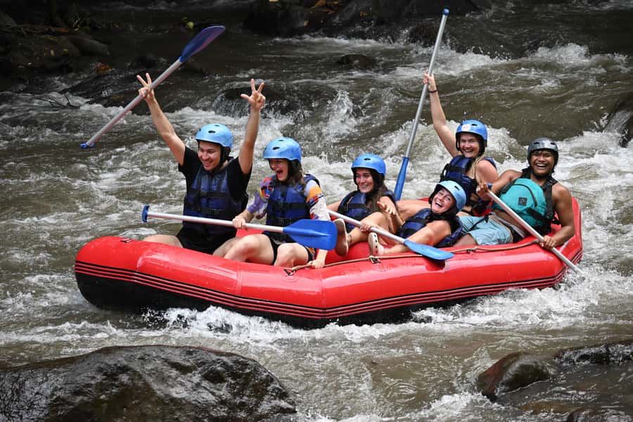 Ubud Ayung White Water Rafting Bali with Lunch - The walk down to the Ayung River