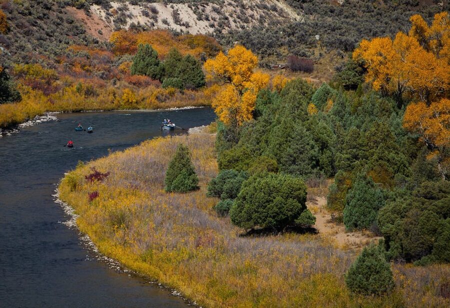 Vail CO: Family-Friendly Colorado River White Water Raft - The guides set the tone