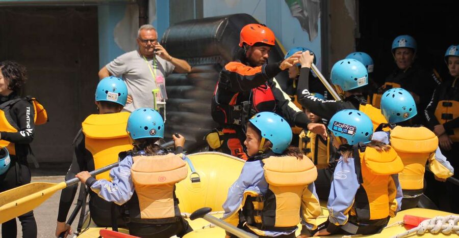 Val di Sole: Noce River Rafting - Getting ready at the rafting base