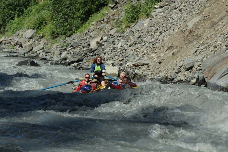 Valdez: Keystone Canyon Whitewater Rafting Trip - Learning the raft before the rapids