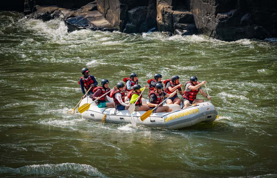 Victoria Falls: Whitewater Rafting Experience - Why This Zambezi Run Is So Serious