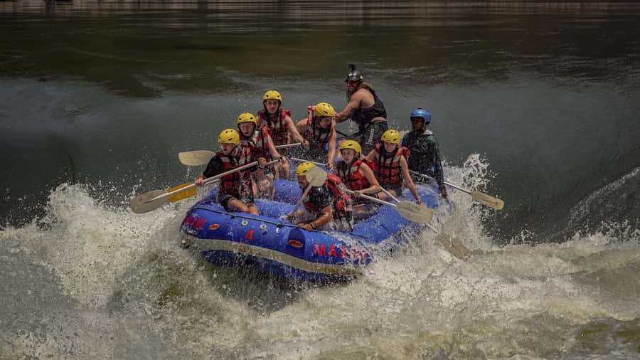 Victoria Falls: Zambezi Half-Day Rafting - Who should book this rafting trip