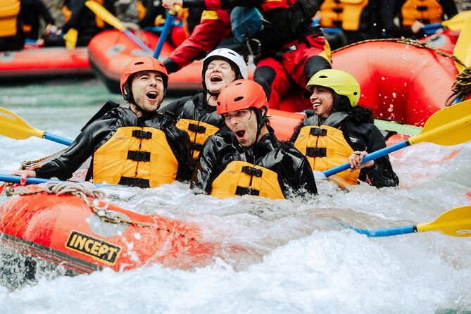 Whitewater Action Rafting Experience in Engadin - Learning to paddle before the gorge