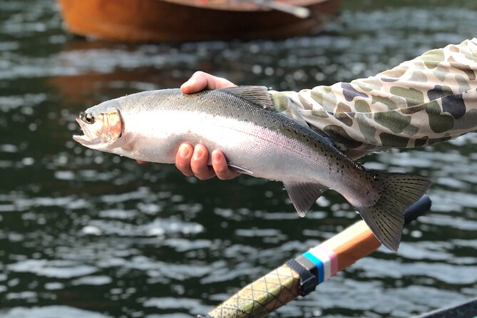 Whitewater Fishing and Rafting Experience in Rogue River - Whitewater With a Skilled Boat Crew