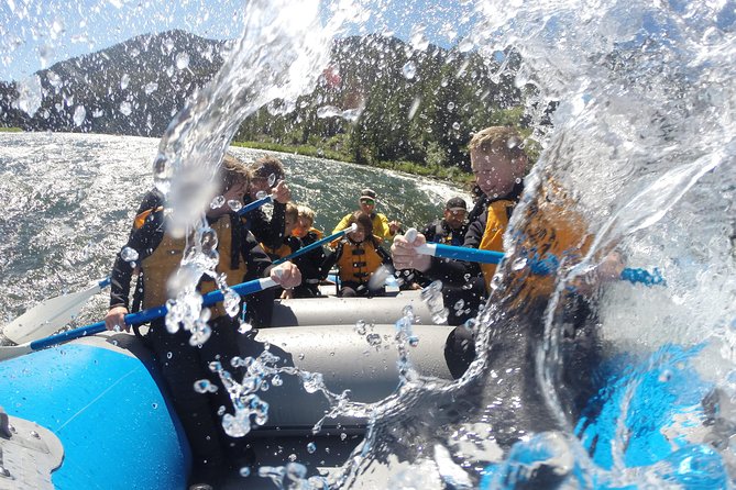 Whitewater Rafting in Jackson Hole : Family Standard Raft - Guides make the difference