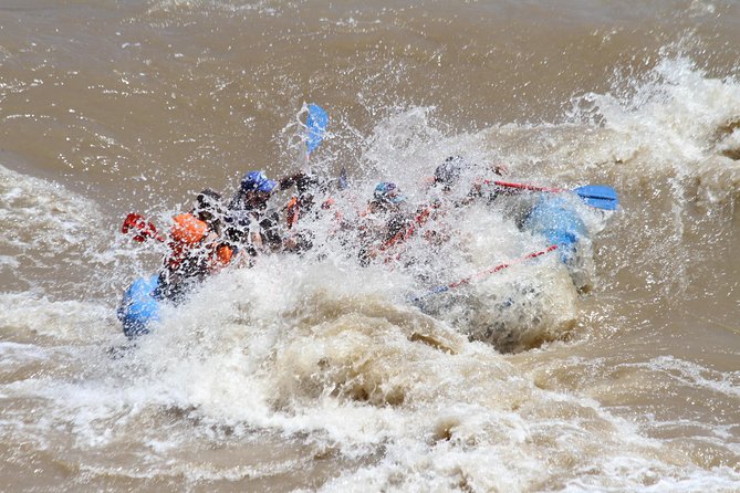 Whitewater Rafting on the Colorado River - The riverside lunch is more than a snack stop