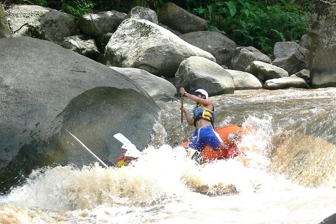 World-Class Mae Taeng River Whitewater Rafting Experience - Baan Tai and Baan Sob Kai add a local stop