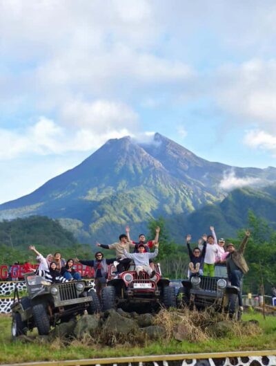 Yogyakarta: Merapi Jeep & Magelang Rafting