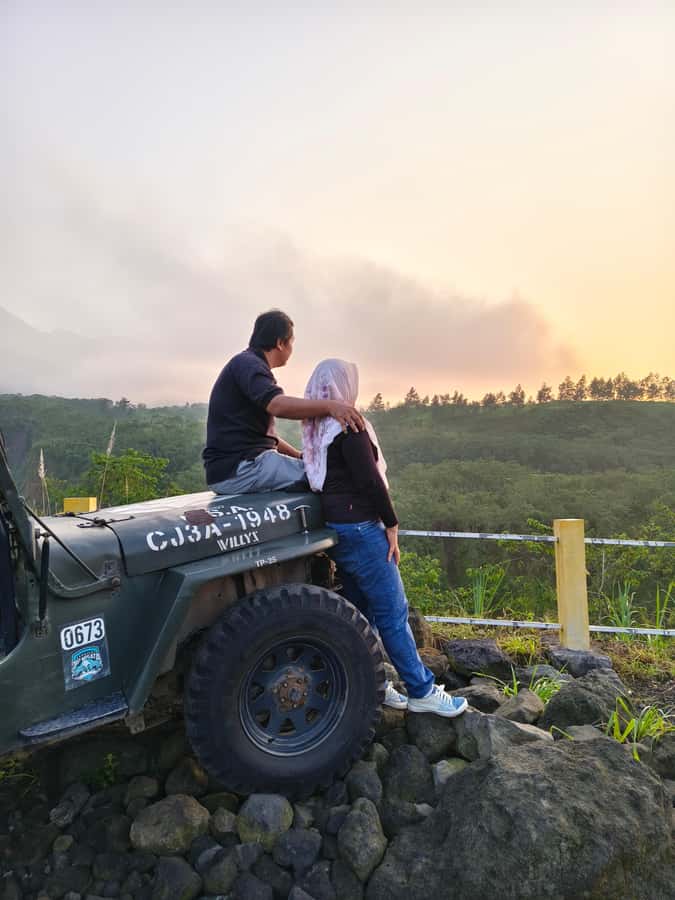 Yogyakarta: Merapi Jeep & Magelang Rafting - Who should book this Merapi and Magelang day?