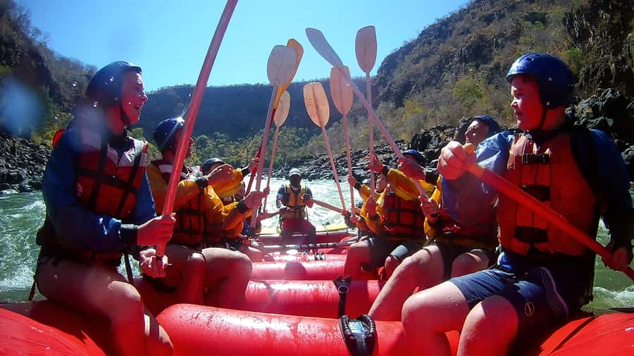 Zambezi River: Kid-Friendly Whitewater Rafting - How the family raft works